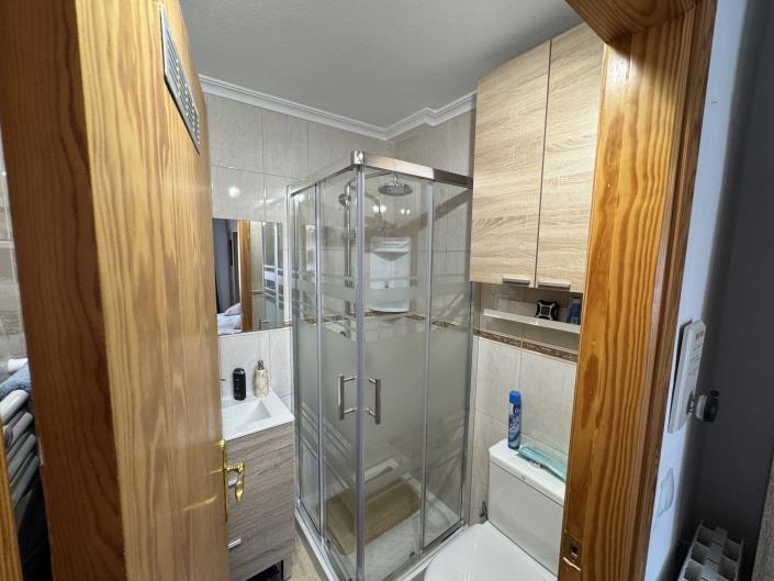 Image No.36-2 Bed Semi-Detached for sale