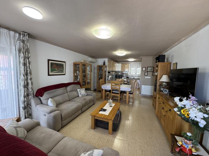 Image No.22-2 Bed Semi-Detached for sale