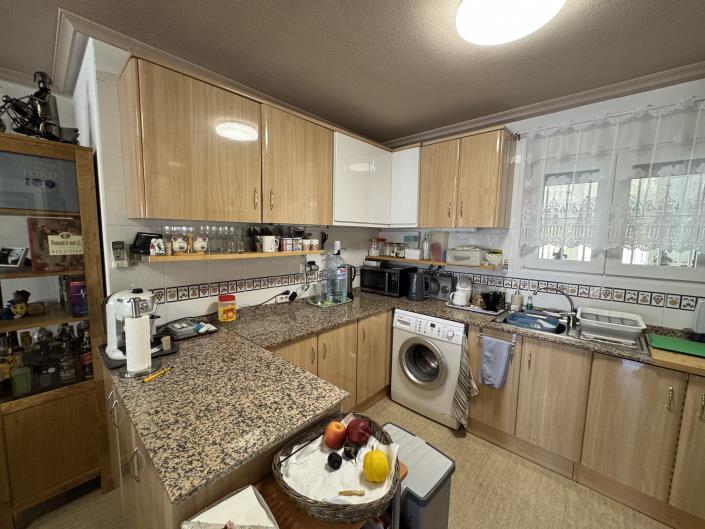 Image No.28-2 Bed Semi-Detached for sale