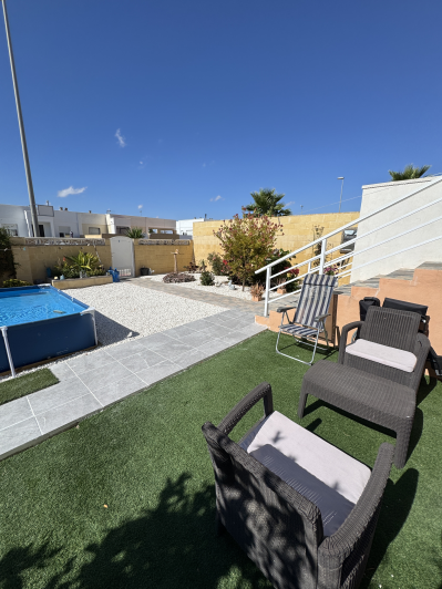 Image No.10-1 Bed Semi-Detached for sale