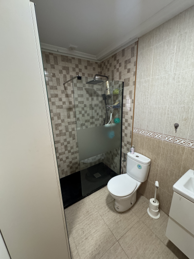 Image No.23-1 Bed Semi-Detached for sale