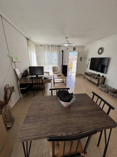 Image No.16-1 Bed Semi-Detached for sale