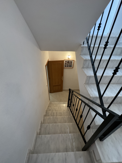Image No.32-4 Bed Villa / Detached for sale