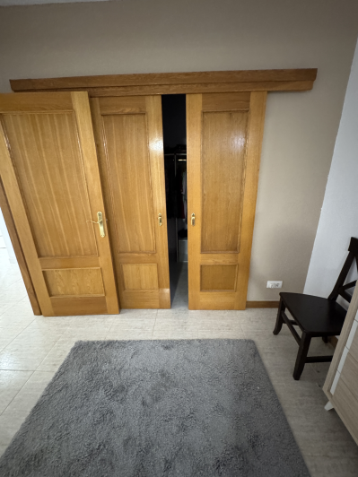 Image No.37-4 Bed Villa / Detached for sale