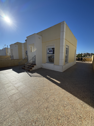 Image No.5-2 Bed Semi-Detached for sale