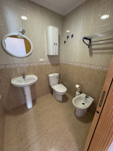 Image No.17-2 Bed Semi-Detached for sale