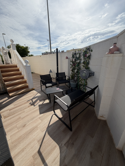 Image No.5-2 Bed Semi-Detached for sale