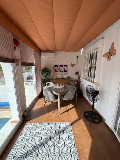 Image No.21-2 Bed Semi-Detached for sale