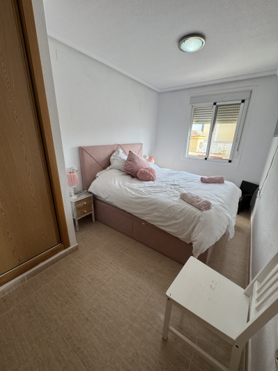 Image No.32-2 Bed Semi-Detached for sale