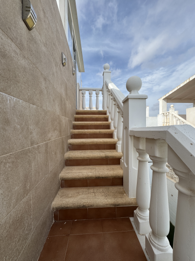 Image No.38-2 Bed Semi-Detached for sale