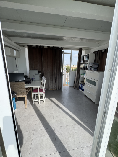 Image No.42-2 Bed Semi-Detached for sale