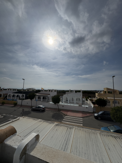 Image No.45-2 Bed Semi-Detached for sale
