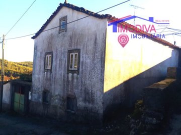 1 - Góis, House