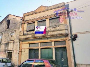 1 - Ansião, House