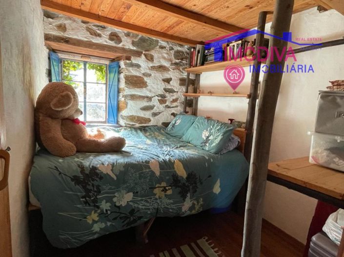 Image No.11-5 Bed Farmhouse for sale