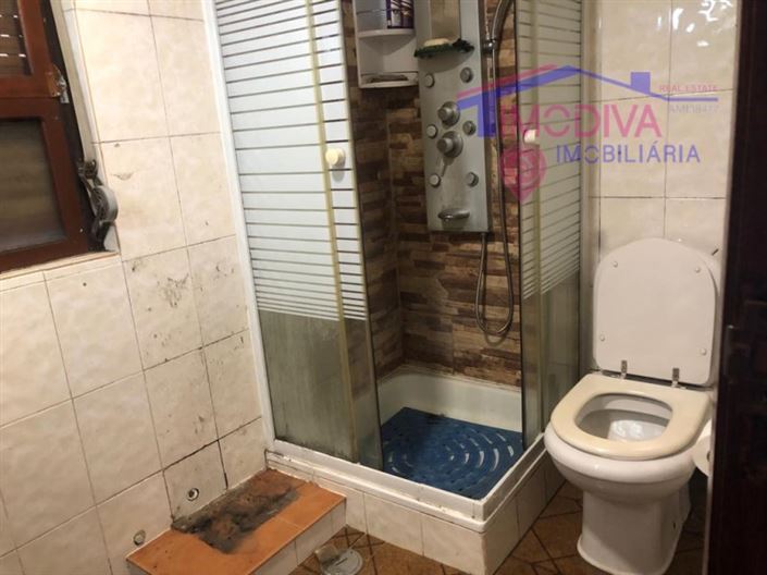 Image No.16-6 Bed House for sale