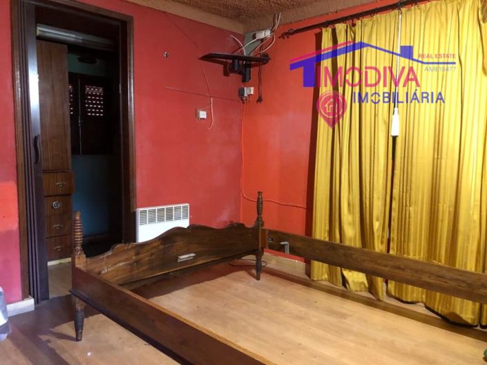 Image No.15-6 Bed House for sale