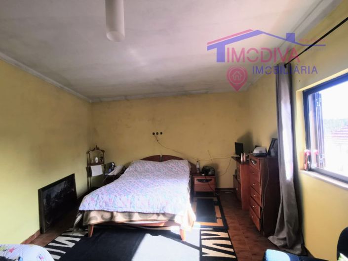 Image No.12-3 Bed House for sale