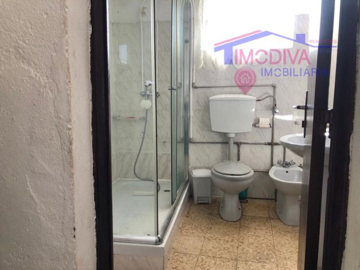 Image No.19-5 Bed House for sale