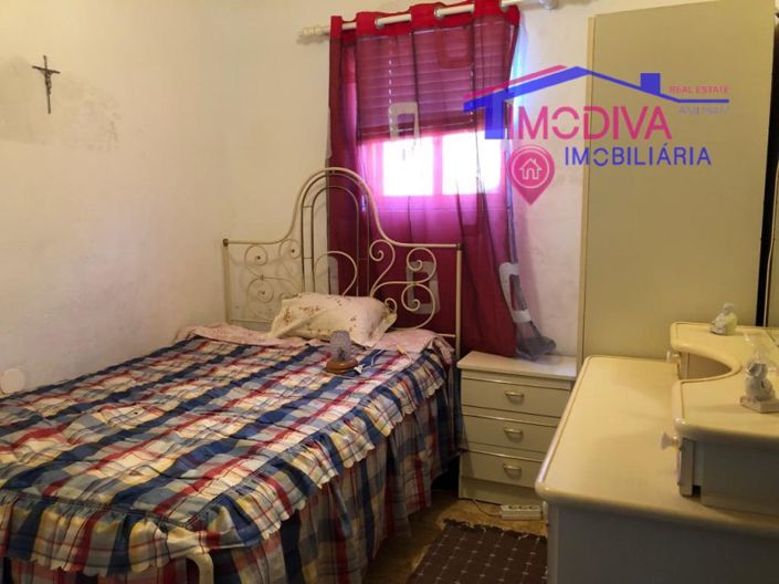 Image No.20-5 Bed House for sale