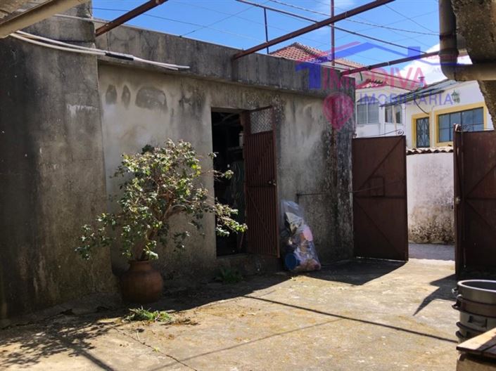 Image No.28-5 Bed House for sale