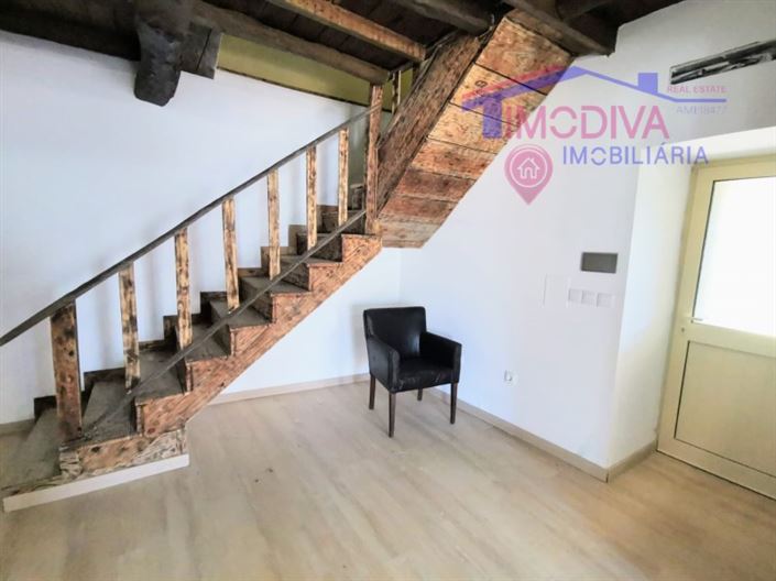 Image No.19-4 Bed House for sale