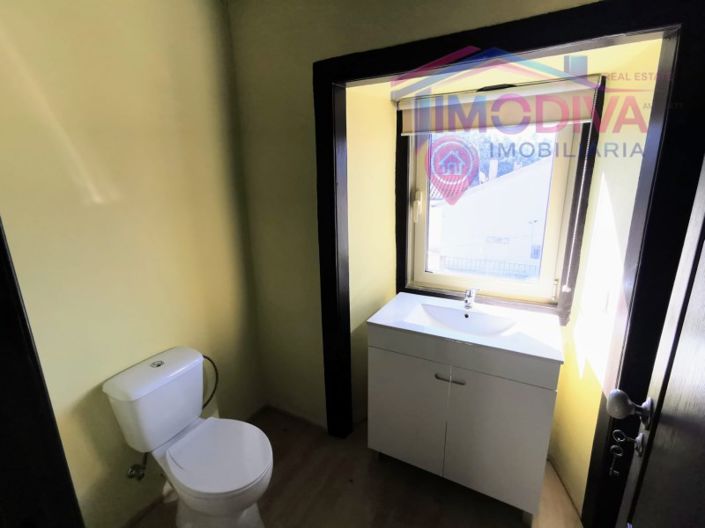 Image No.16-4 Bed House for sale