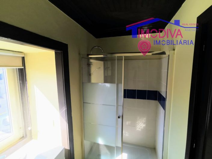 Image No.16-4 Bed House for sale