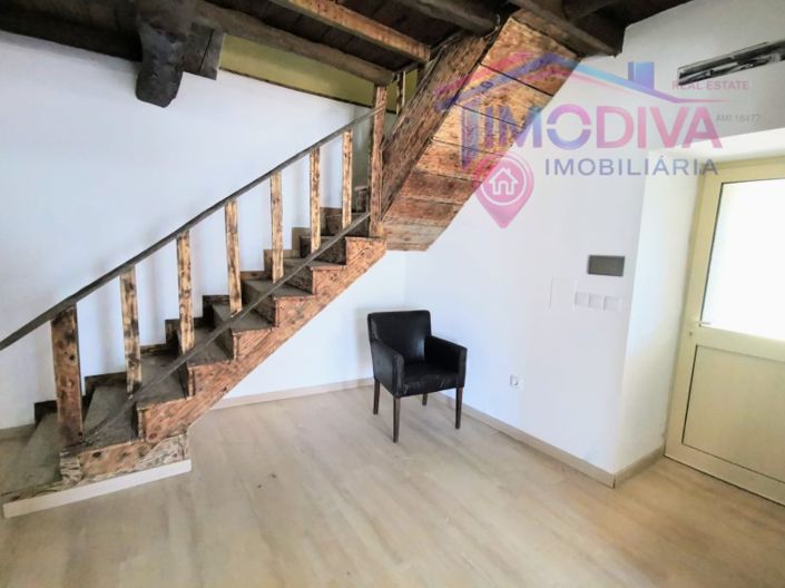 Image No.20-4 Bed House for sale