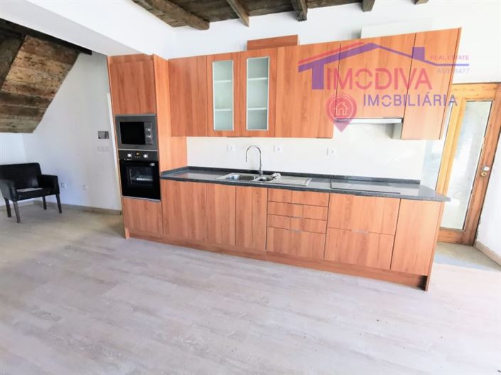 Image No.25-4 Bed House for sale