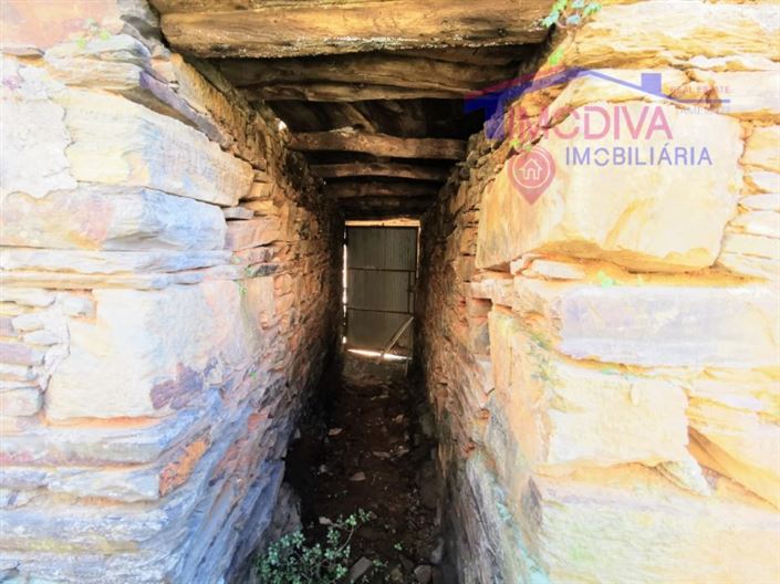 Image No.35-4 Bed House for sale