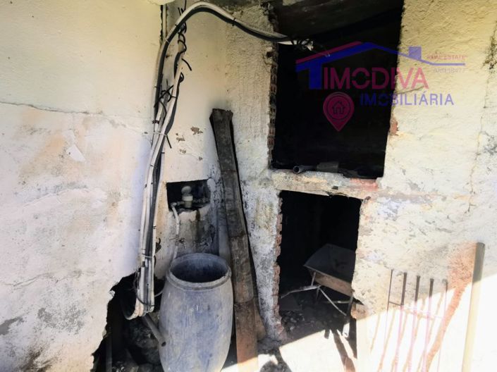 Image No.40-4 Bed House for sale