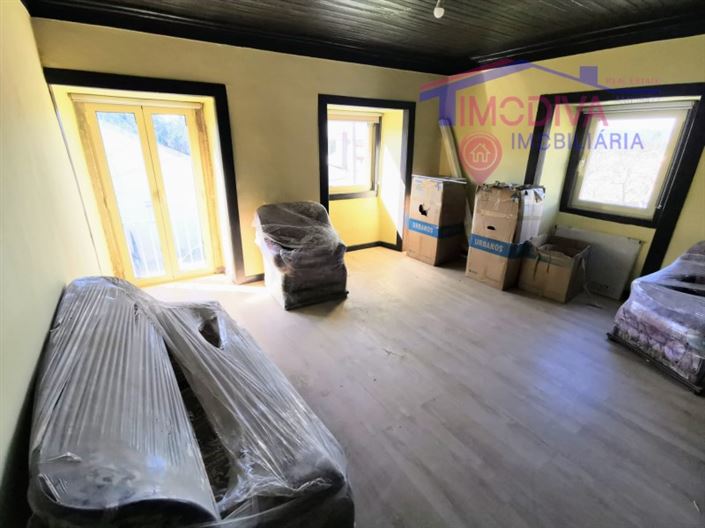 Image No.9-4 Bed House for sale