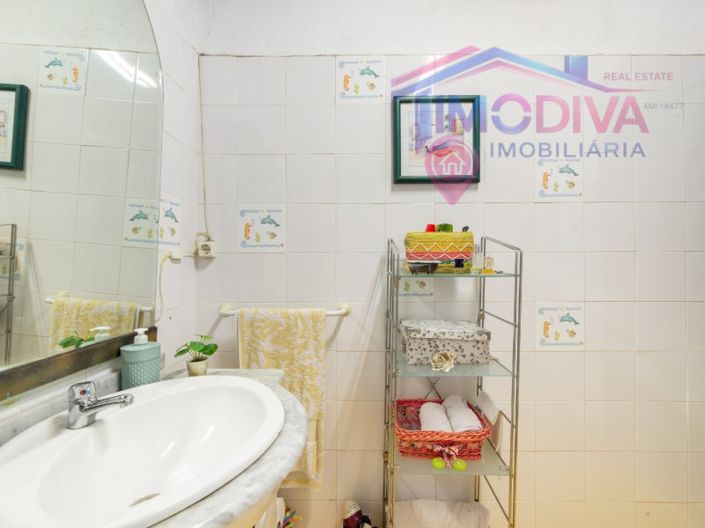Image No.10-4 Bed House for sale