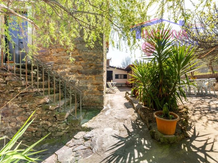 Image No.2-4 Bed House for sale