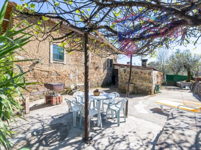 Image No.3-4 Bed House for sale