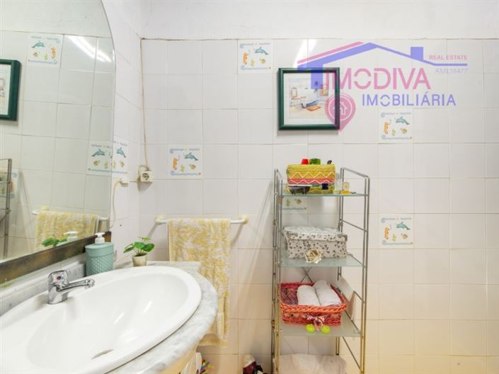 Image No.9-4 Bed House for sale