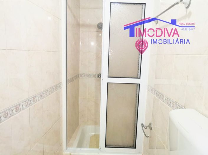 Image No.10-2 Bed House for sale