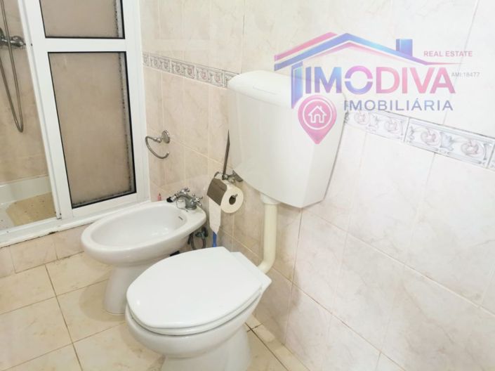 Image No.11-2 Bed House for sale
