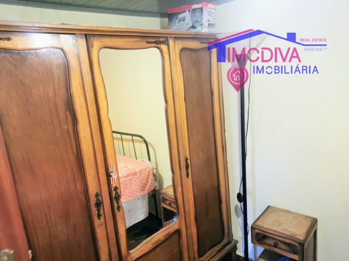 Image No.12-2 Bed House for sale