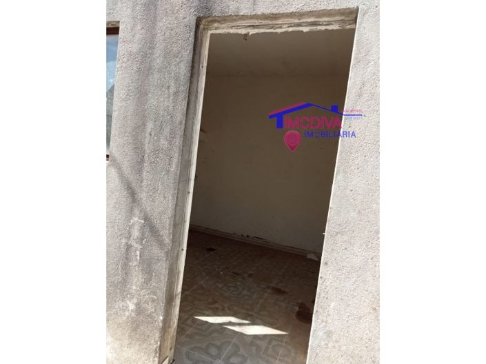 Image No.15-3 Bed Farmhouse for sale