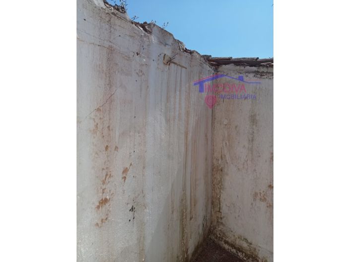 Image No.20-3 Bed Farmhouse for sale