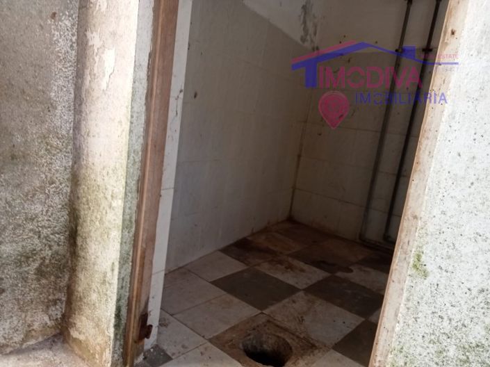 Image No.21-3 Bed Farmhouse for sale