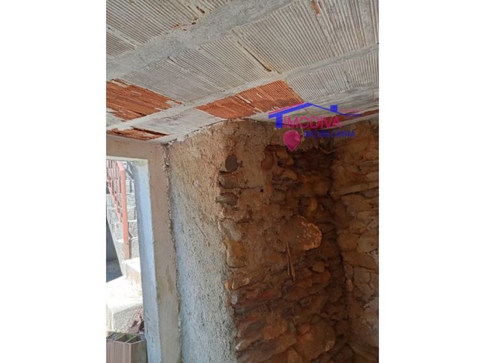 Image No.25-3 Bed Farmhouse for sale