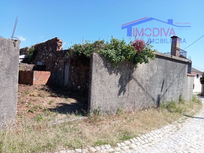 Image No.38-3 Bed Farmhouse for sale