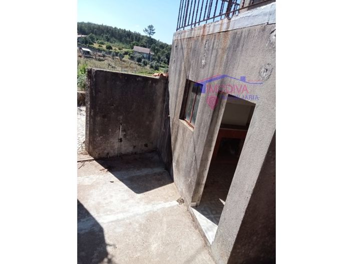 Image No.9-3 Bed Farmhouse for sale