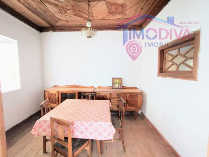 Image No.12-2 Bed House for sale