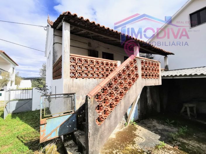 Image No.5-2 Bed House for sale