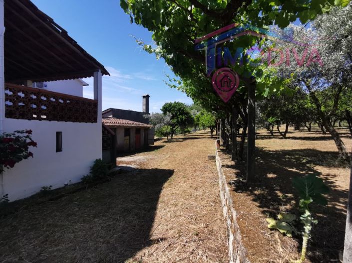 Image No.8-2 Bed House for sale
