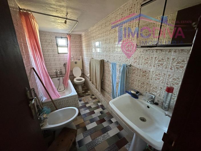 Image No.11-3 Bed House for sale
